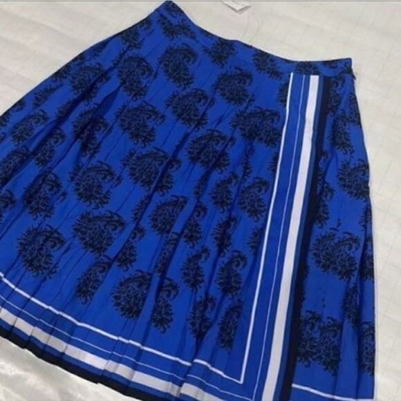 NWT Banana Republic pleated skirt - Picture 1 of 8